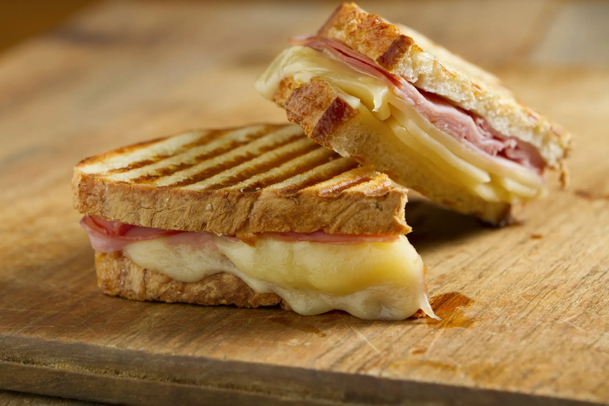 como se hace un sandwich de jamon y queso - Cuántas calorías tiene un sandwich de jamón y queso y huevo