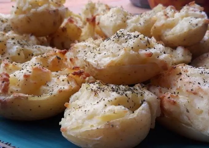 patatas al horno con mantequilla y queso - Cuántas calorías tiene una patata en el microondas