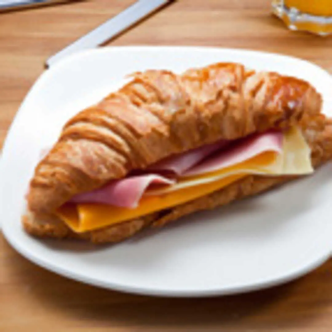 starbucks croissant jamon y queso - Cuánto cuesta un croissant de Starbucks