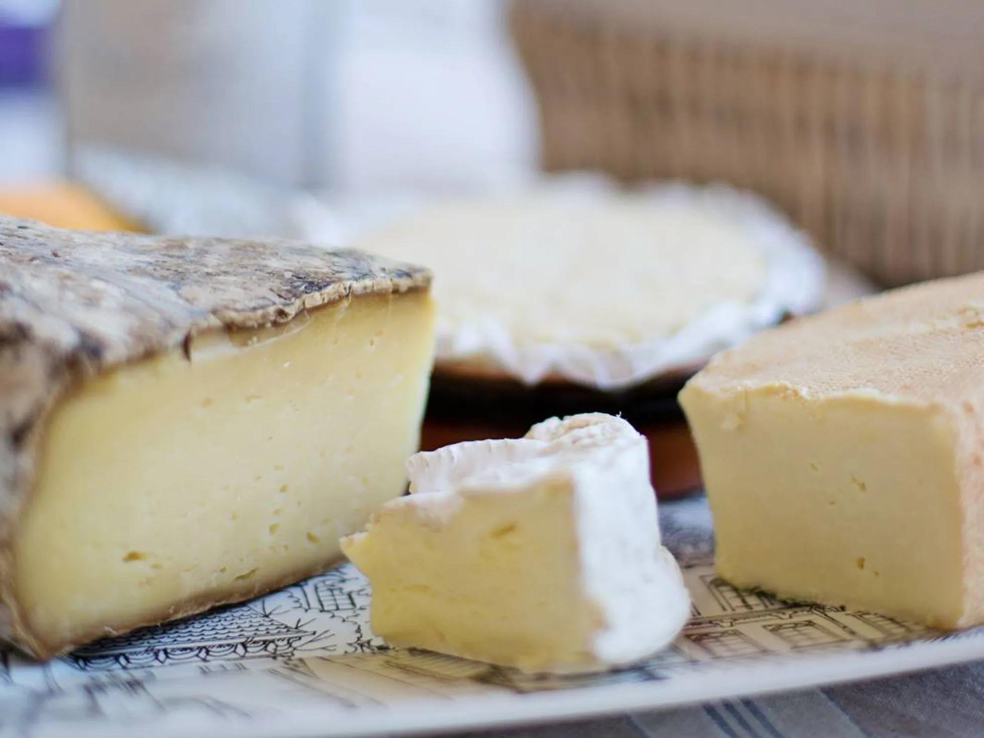 botulismo en quesos - Qué alimentos deberíamos evitar comprar para evitar un brote de botulismo