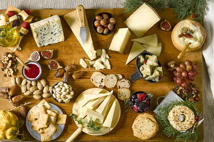 tabla de quesos acompañamientos - Qué tipo de vino va con una tabla de quesos